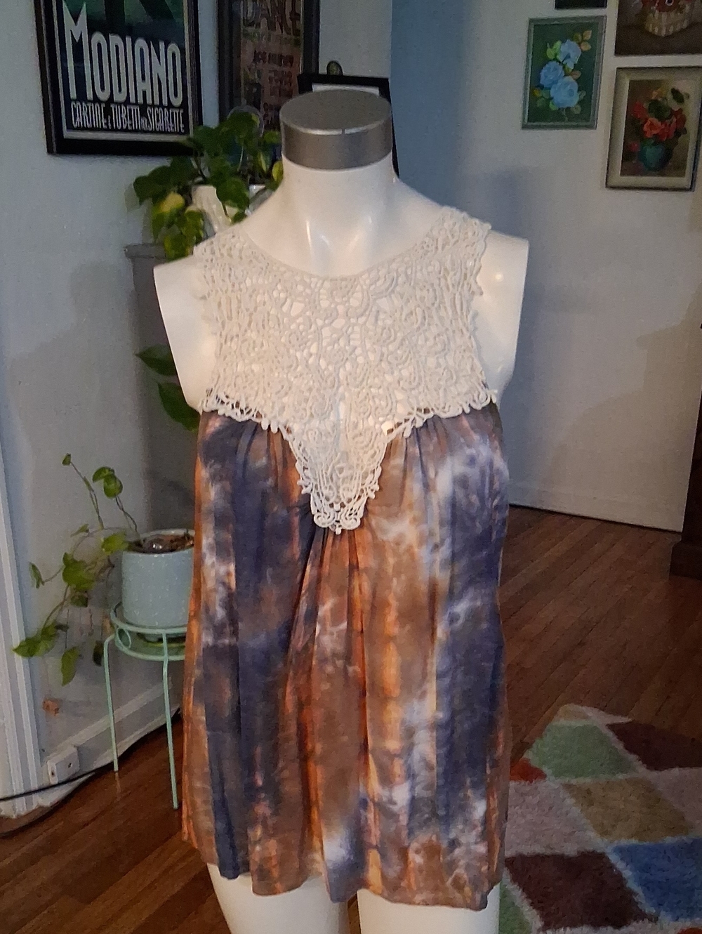 Sleeveless Crochet Yoke Tie-Dye Tank Top - Cream Crochet, Blue & Brown